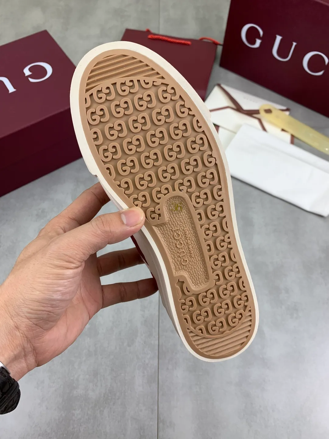 Men's shoes 💰P480 New Gucci thick-soled cloth shoes for women, high-quality version with logo patterned cloth surface, 5mm thick sole, ultra-light shoes, versatile and comfortable.  Fabric: Versatile floral fabric Lining: Versatile canvas Feet: Towel fabric Code number: 35-41 (41 customized) Packaging: Original packaging